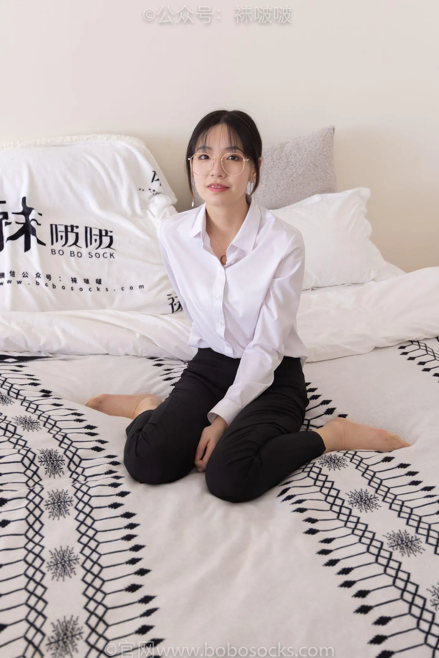 [BoBoSocks袜啵啵]NO.085 小甜豆-平底鞋、短灰丝、短肉丝 [140P]插图2